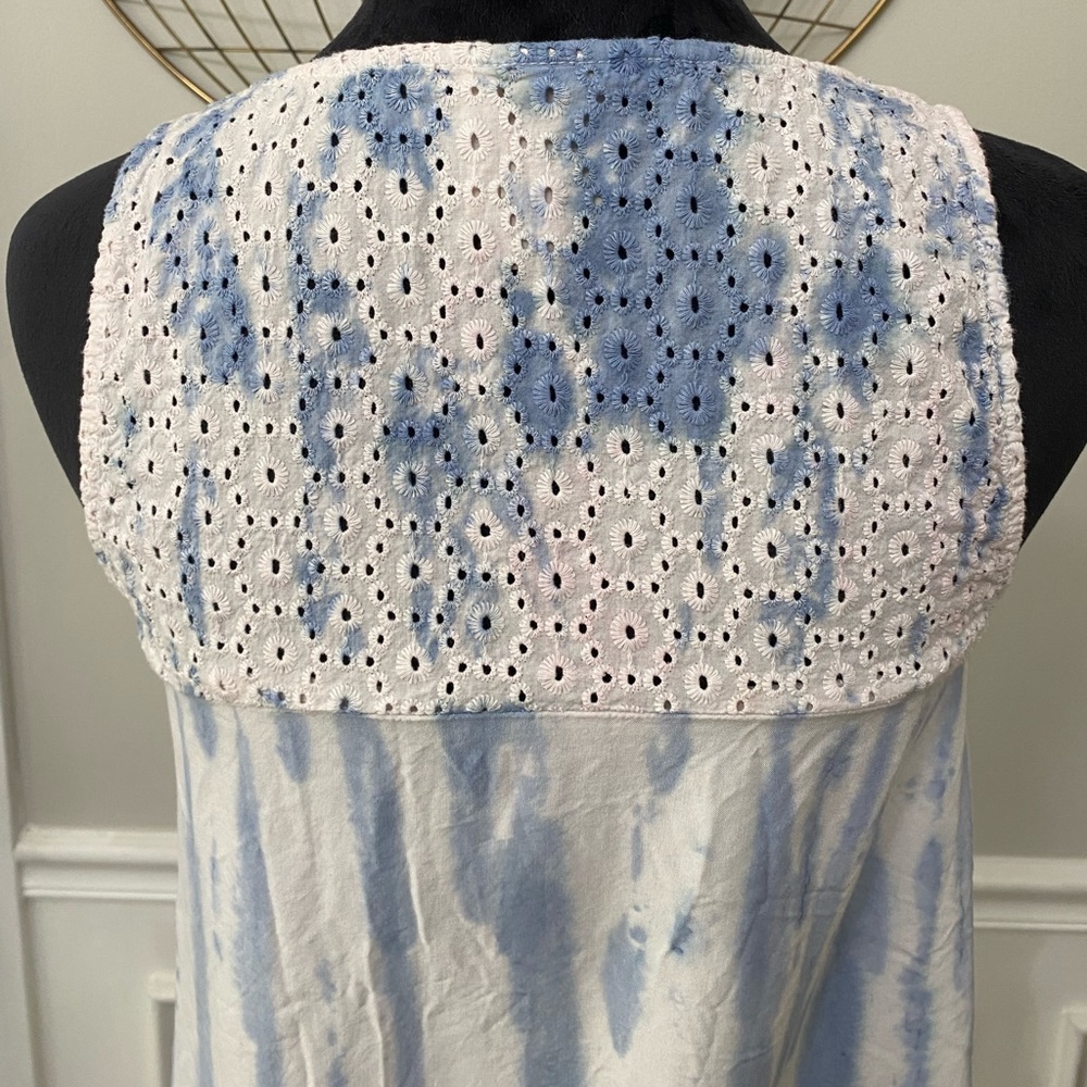 Knox Rose | Tie-Dye Flowy Sleeveless Top - Picture 5 of 6